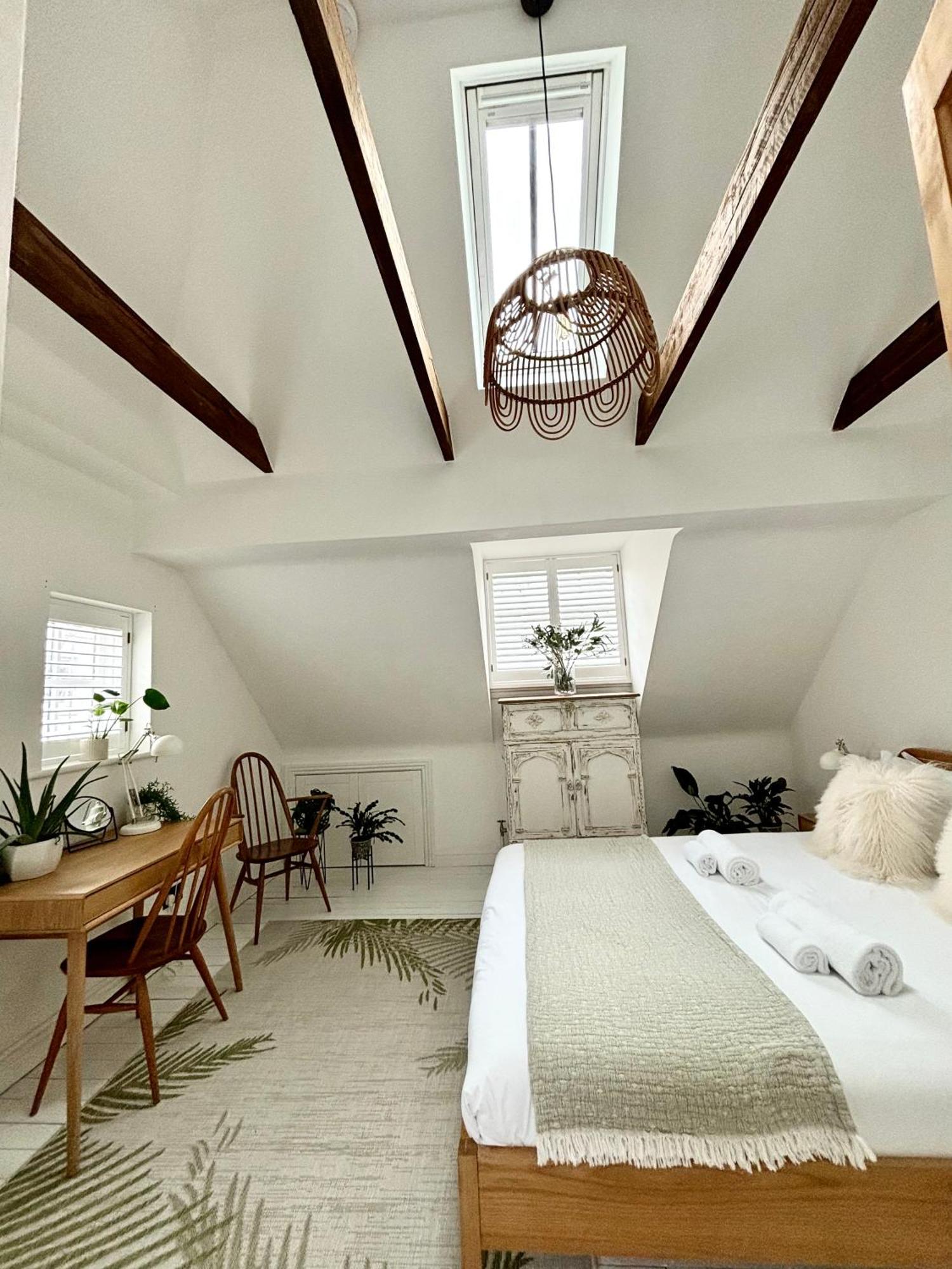 Stunning 3 Bedroom & 2 Bathroom Cottage With Patio Brighton Exterior foto